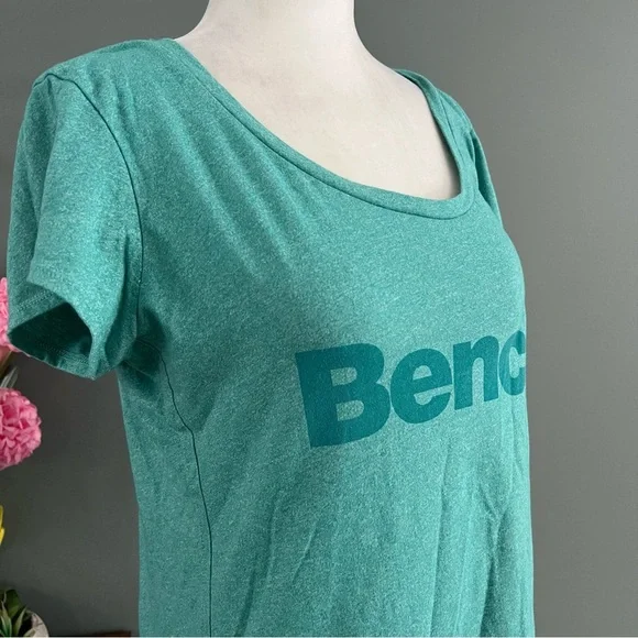 Bench T-Shirt - Picture 4 of 11